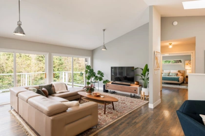 1609 Isleview Lane, Bowen Island, BC, Bowen Island — 5 bed single family residence for sale