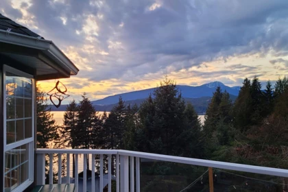 1609 Isleview Lane, Bowen Island, BC, Bowen Island — Single Family Residence for sale