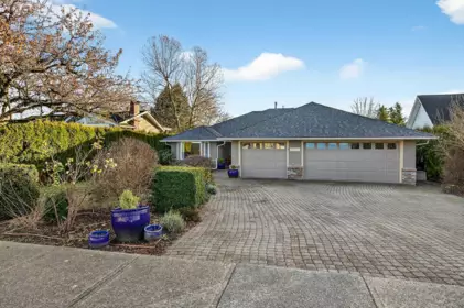 27012 25 Avenue, Langley, BC, Langley — Single Family Residence for sale