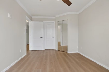 Entry Foyer Photo of 308 2340 Hawthorne Avenue, Port Coquitlam, BC