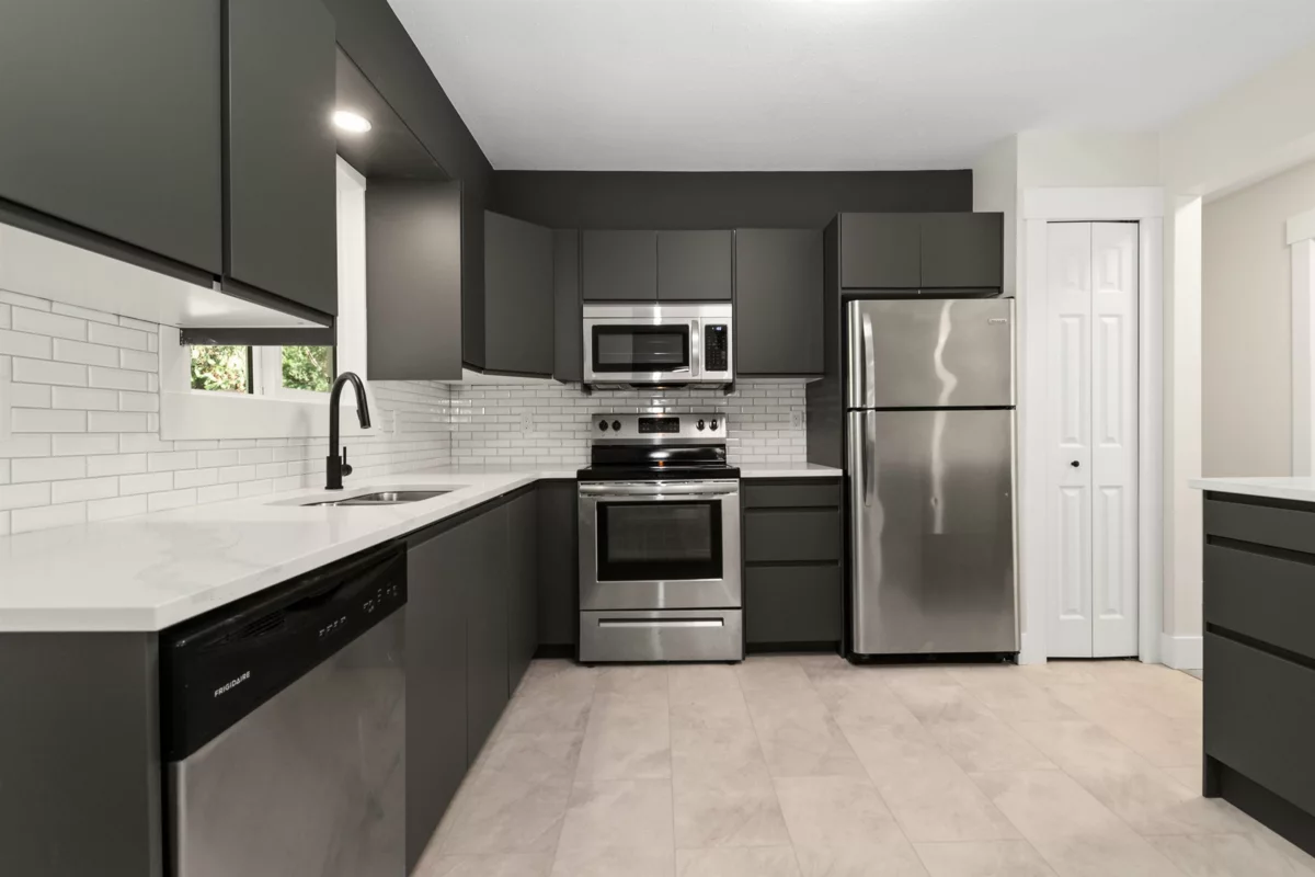 Dining Area Photo of 63797 Beech Avenue, Hope, BC