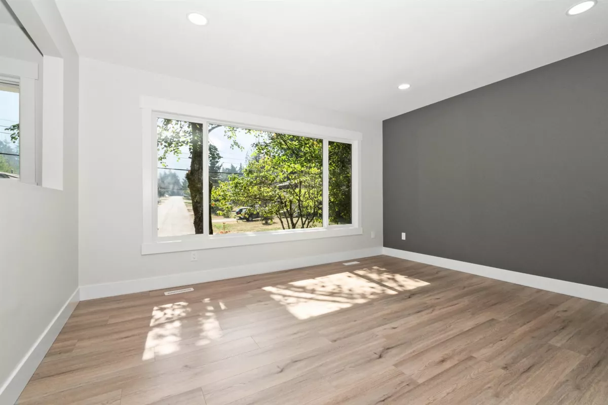 Primary Bathroom Photo of 63797 Beech Avenue, Hope, BC