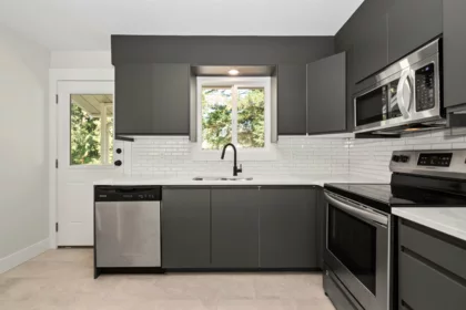 Kitchen Photo of 63797 Beech Avenue, Hope, BC