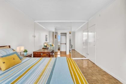 Hallway Photo of 512 4900 Cartier Street, Vancouver, BC