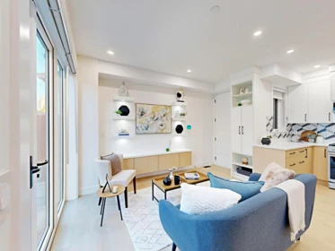 Dining Area Photo of 2 3425 Archimedes Street, Vancouver, BC