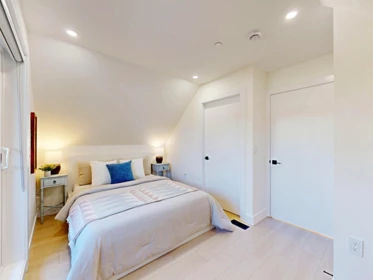 Swimming Pool Photo of 2 3425 Archimedes Street, Vancouver, BC