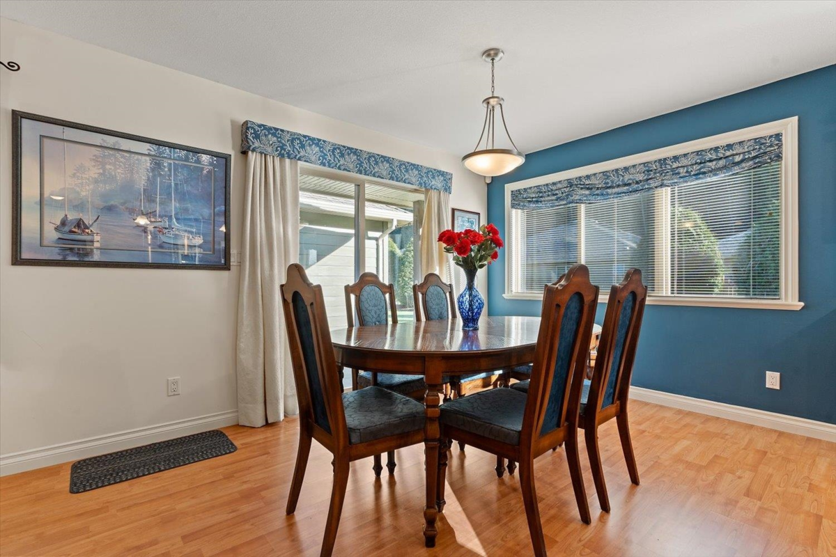 Bedroom 4 Photo of 170 46000 Thomas Road, Chilliwack, BC