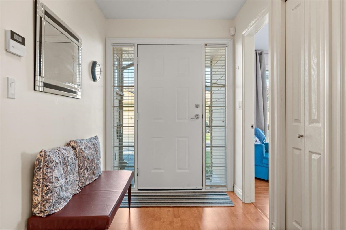 Dining Area Photo of 170 46000 Thomas Road, Chilliwack, BC