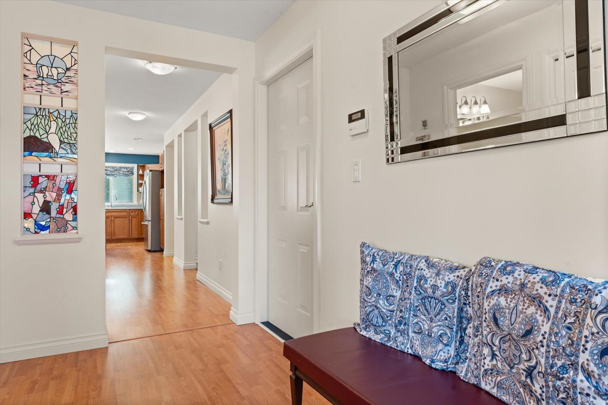 Kitchen Photo of 170 46000 Thomas Road, Chilliwack, BC
