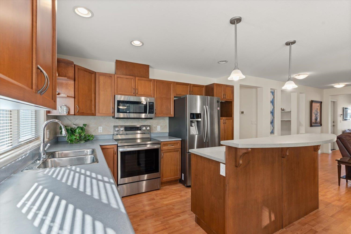 Loft / Bonus Room Photo of 170 46000 Thomas Road, Chilliwack, BC