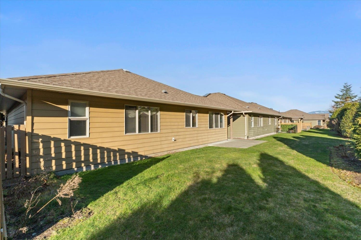 Outdoor Deck Photo of 170 46000 Thomas Road, Chilliwack, BC