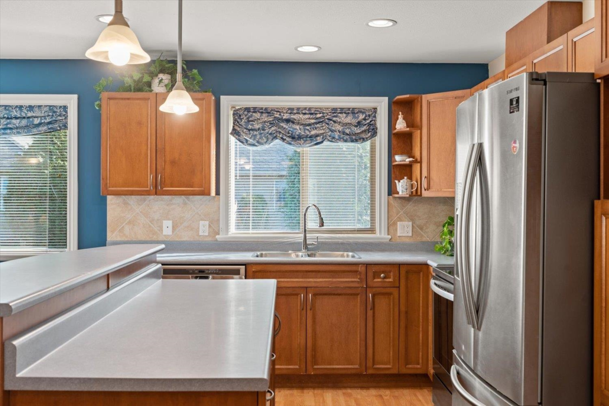 Powder Room Photo of 170 46000 Thomas Road, Chilliwack, BC