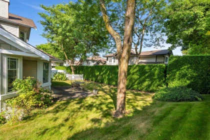 Front Yard Photo of 7 6488 168 Street, Surrey, BC