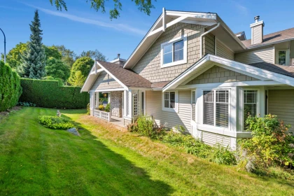 Garden / Landscaping Photo of 7 6488 168 Street, Surrey, BC