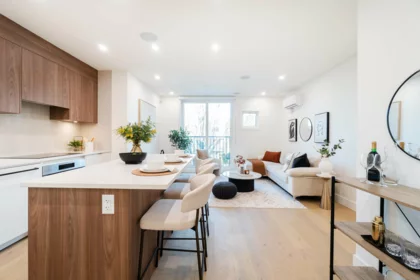 103 1550 E 3rd Avenue, Vancouver, BC, Vancouver — Townhouse for sale