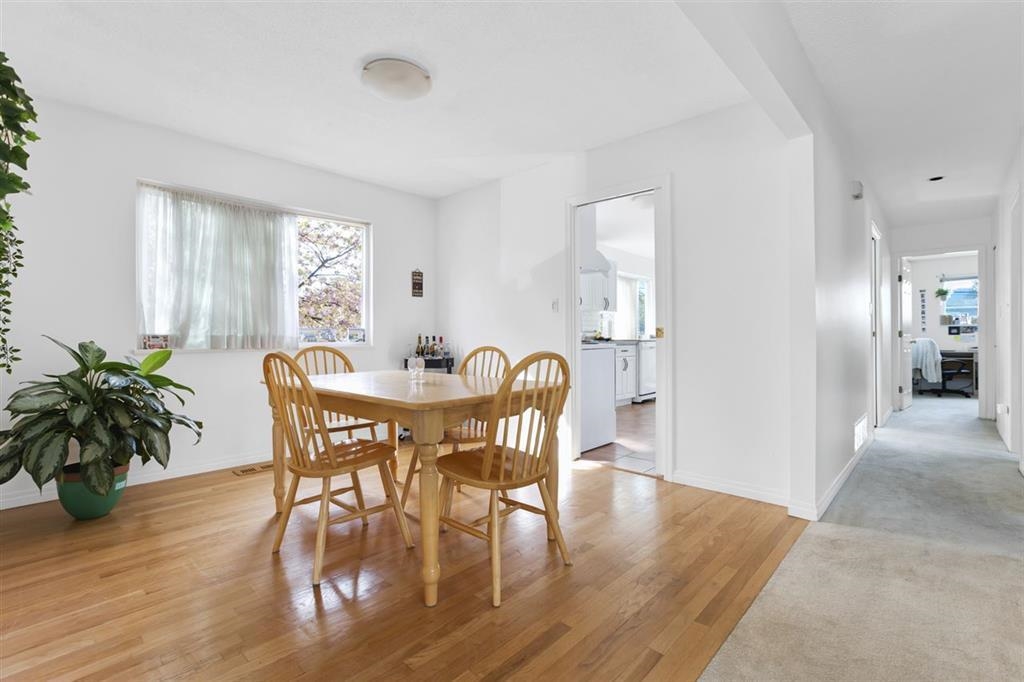 Breakfast Nook Photo of 3488 Highbury Street, Vancouver, BC