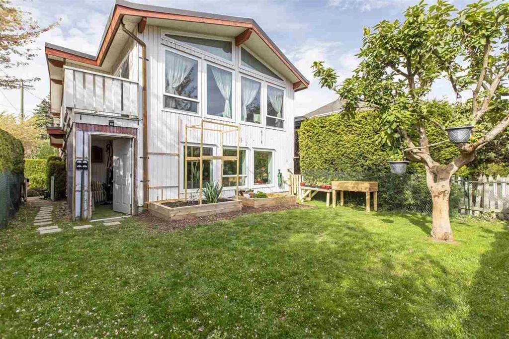 Living Room Photo of 3488 Highbury Street, Vancouver, BC