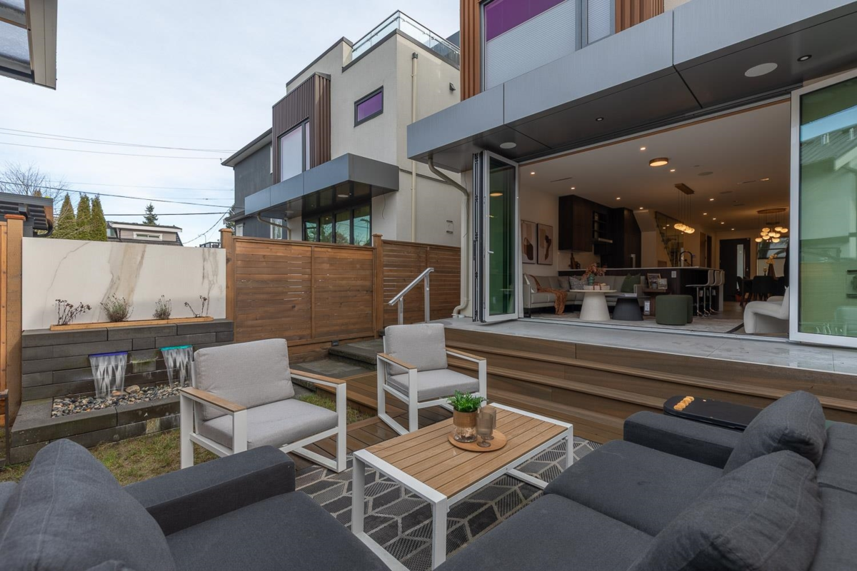 Walk-In Closet Photo of 4717 Lanark Street, Vancouver, BC