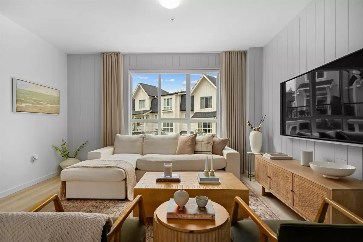Family Room Photo of 81 24951 112 Avenue, Maple Ridge, BC