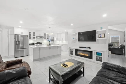 31165 Sidoni Avenue, Abbotsford, BC, Abbotsford West — 4 bed single family residence for sale