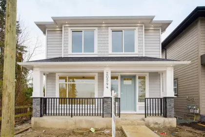 20544 76 Avenue, Langley, BC, Willoughby Heights — 5 bed single family residence for sale