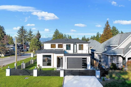 9524 118 Street Street, Delta, BC, Annieville — 8 bed single family residence for sale