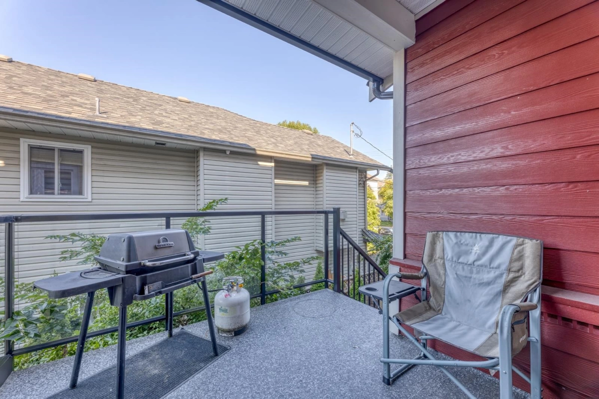Garage Interior Photo of 3 1526 Grant Avenue, Port Coquitlam, BC