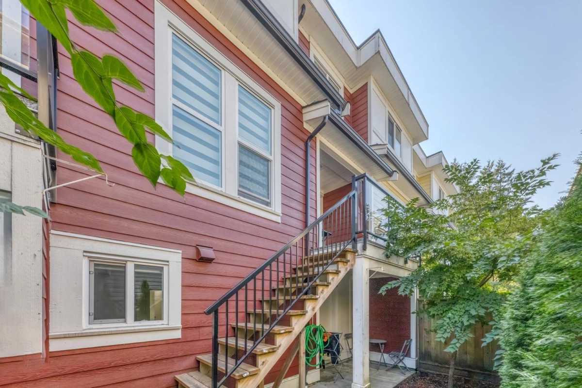 Outdoor Deck Photo of 3 1526 Grant Avenue, Port Coquitlam, BC