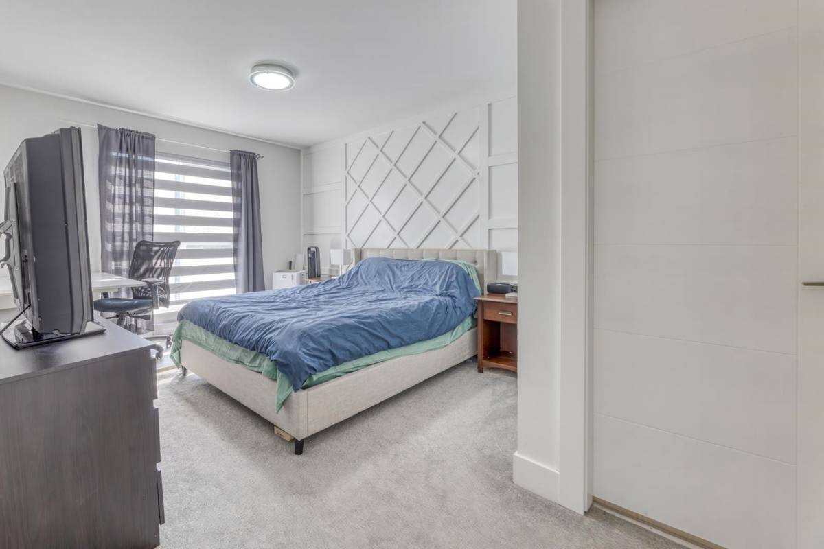 Primary Bathroom Photo of 3 1526 Grant Avenue, Port Coquitlam, BC