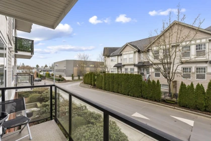 Hallway Photo of 221 15956 86a Avenue, Surrey, BC