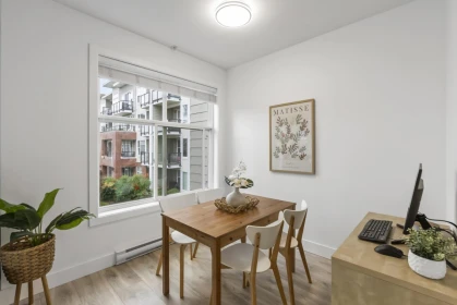 Kitchen Photo of 221 15956 86a Avenue, Surrey, BC