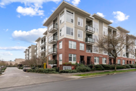 221 15956 86a Avenue, Surrey, BC