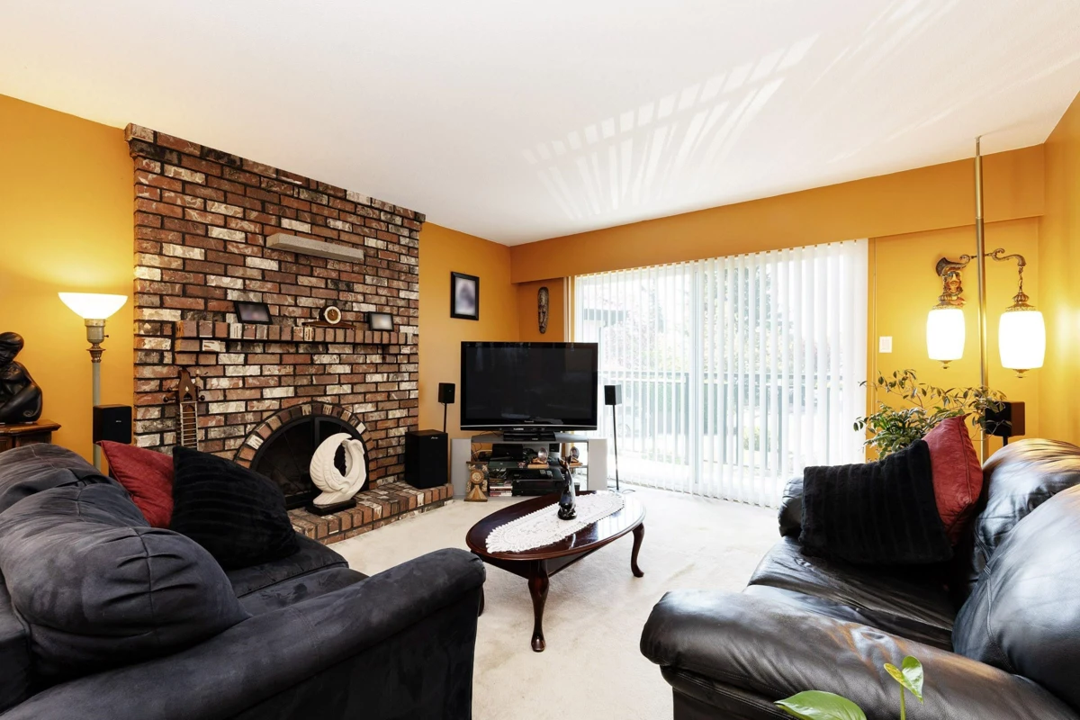 Living Room Photo of 9971 Swansea Drive, Richmond, BC