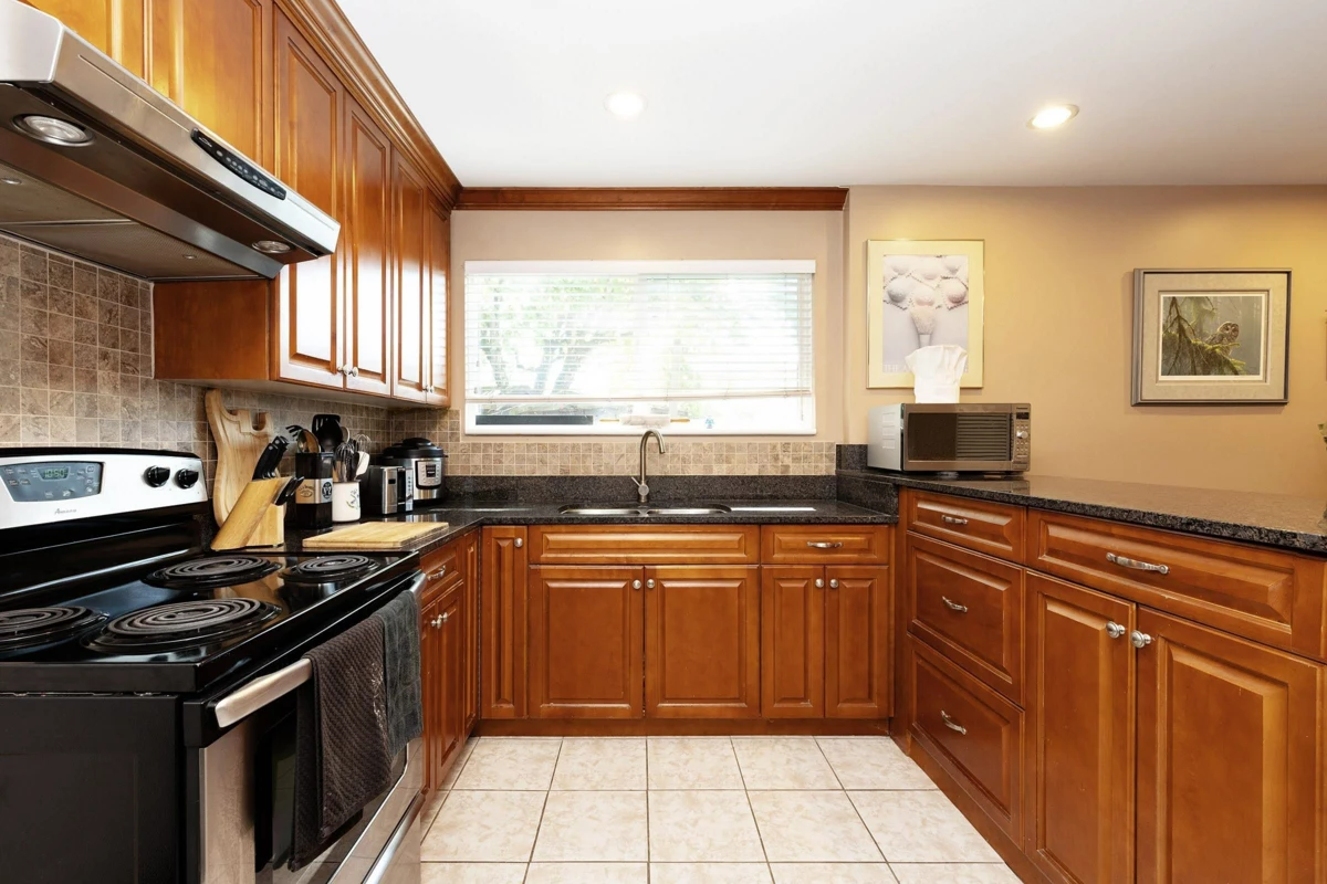 Mudroom Photo of 9971 Swansea Drive, Richmond, BC