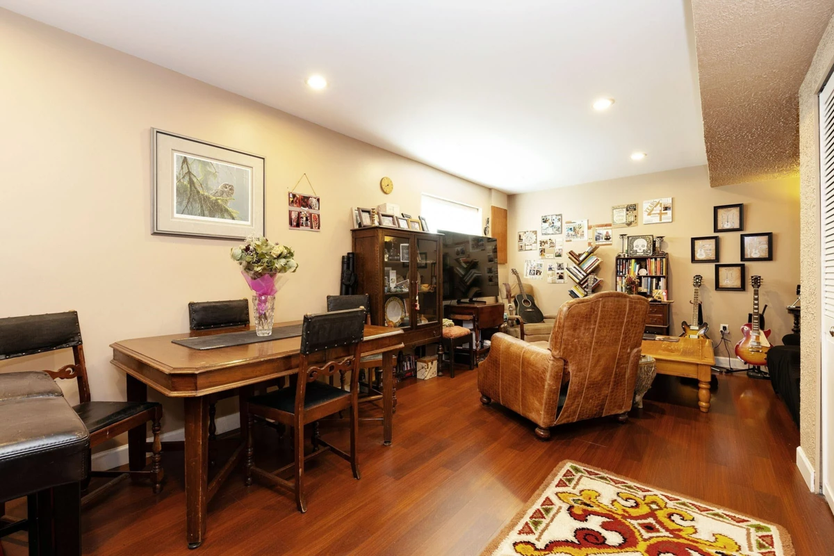 Powder Room Photo of 9971 Swansea Drive, Richmond, BC