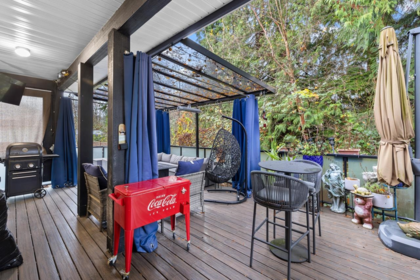 Garage Interior Photo of 32621 Maynard Place, Mission, BC