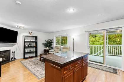 Primary Bathroom Photo of 20783 51b Avenue, Langley, BC
