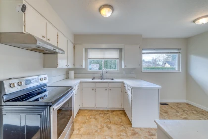 Primary Bedroom Photo of 11939 Dover Street, Maple Ridge, BC