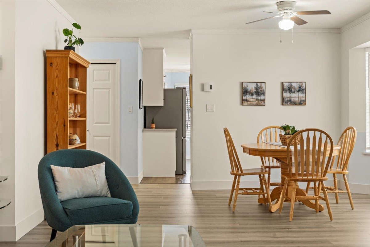 Guest Bathroom Photo of 24 3380 Gladwin Road, Abbotsford, BC