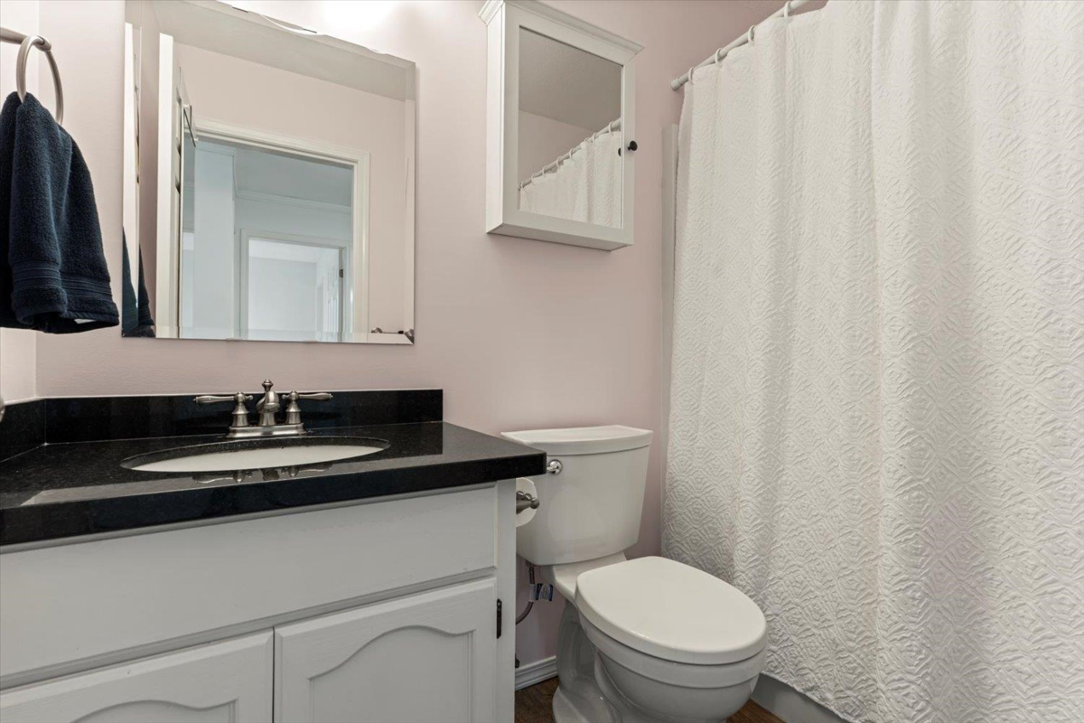 Hallway Photo of 24 3380 Gladwin Road, Abbotsford, BC