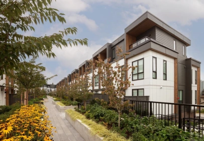 104 715 Ducklow Street, Coquitlam, BC, Coquitlam West — 1 bed apartment/condo for sale