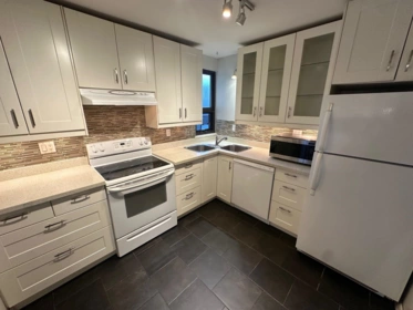 102 9143 Saturna Drive, Burnaby, BC, Burnaby — Apartment/Condo for sale