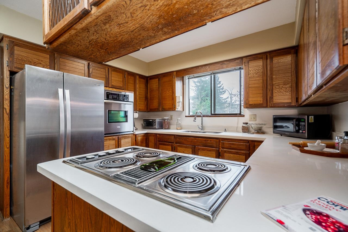 Bedroom 3 Photo of 8241 Brynlor Drive, Burnaby, BC