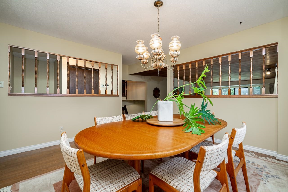 Breakfast Nook Photo of 8241 Brynlor Drive, Burnaby, BC