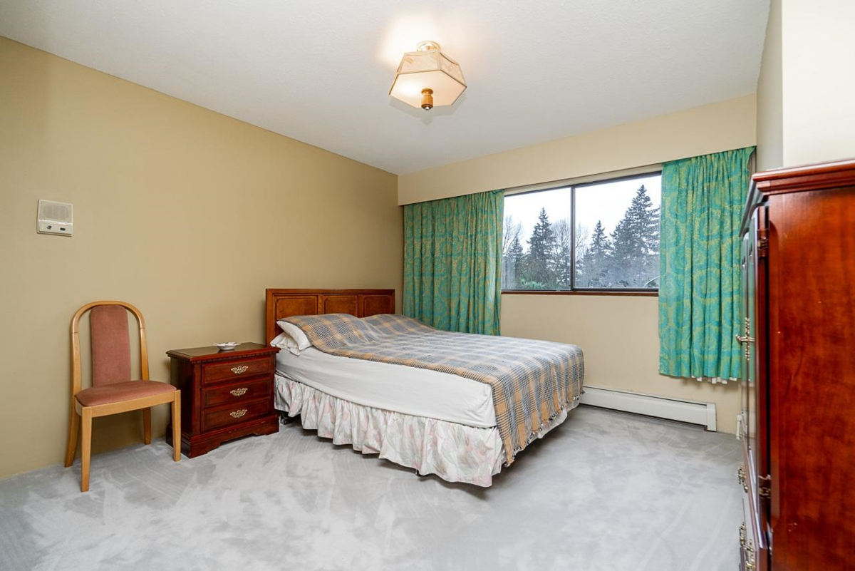 Hallway Photo of 8241 Brynlor Drive, Burnaby, BC