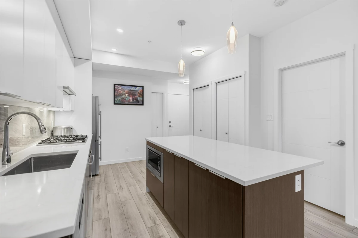 Kitchen Photo of 115 11641 227 Street, Maple Ridge, BC