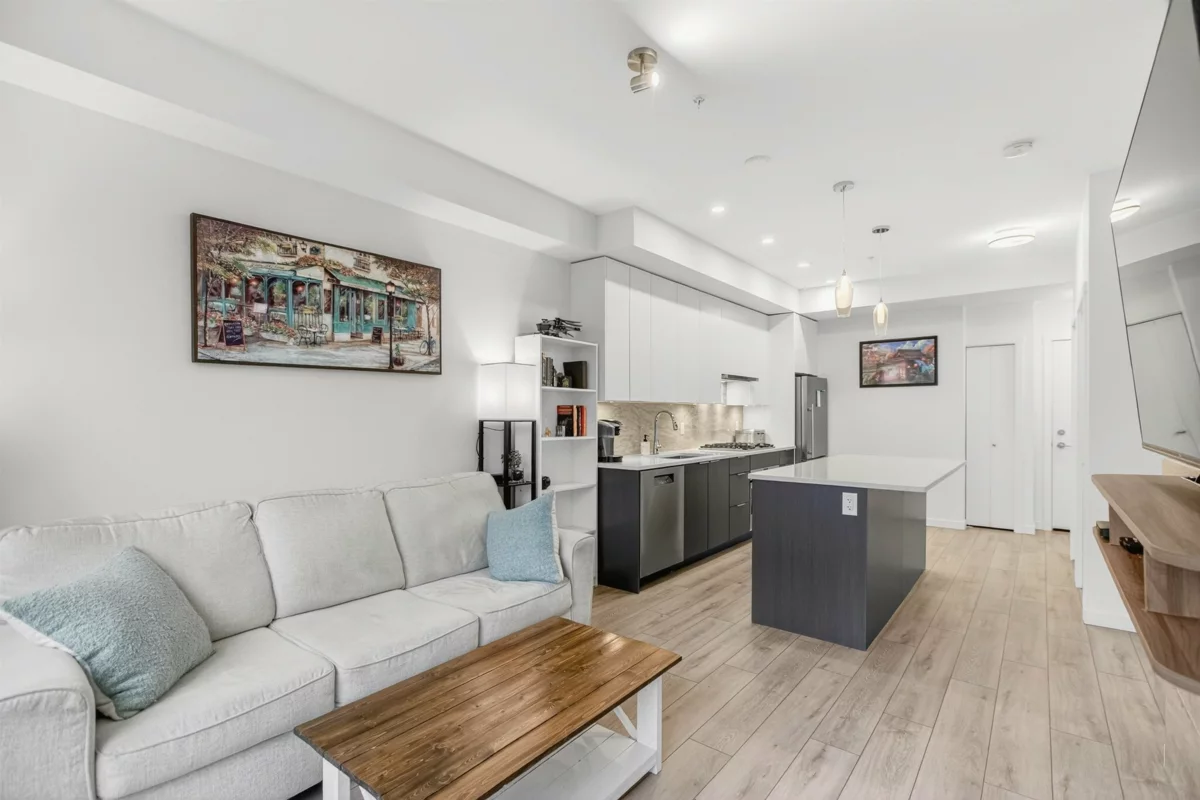 Primary Bathroom Photo of 115 11641 227 Street, Maple Ridge, BC