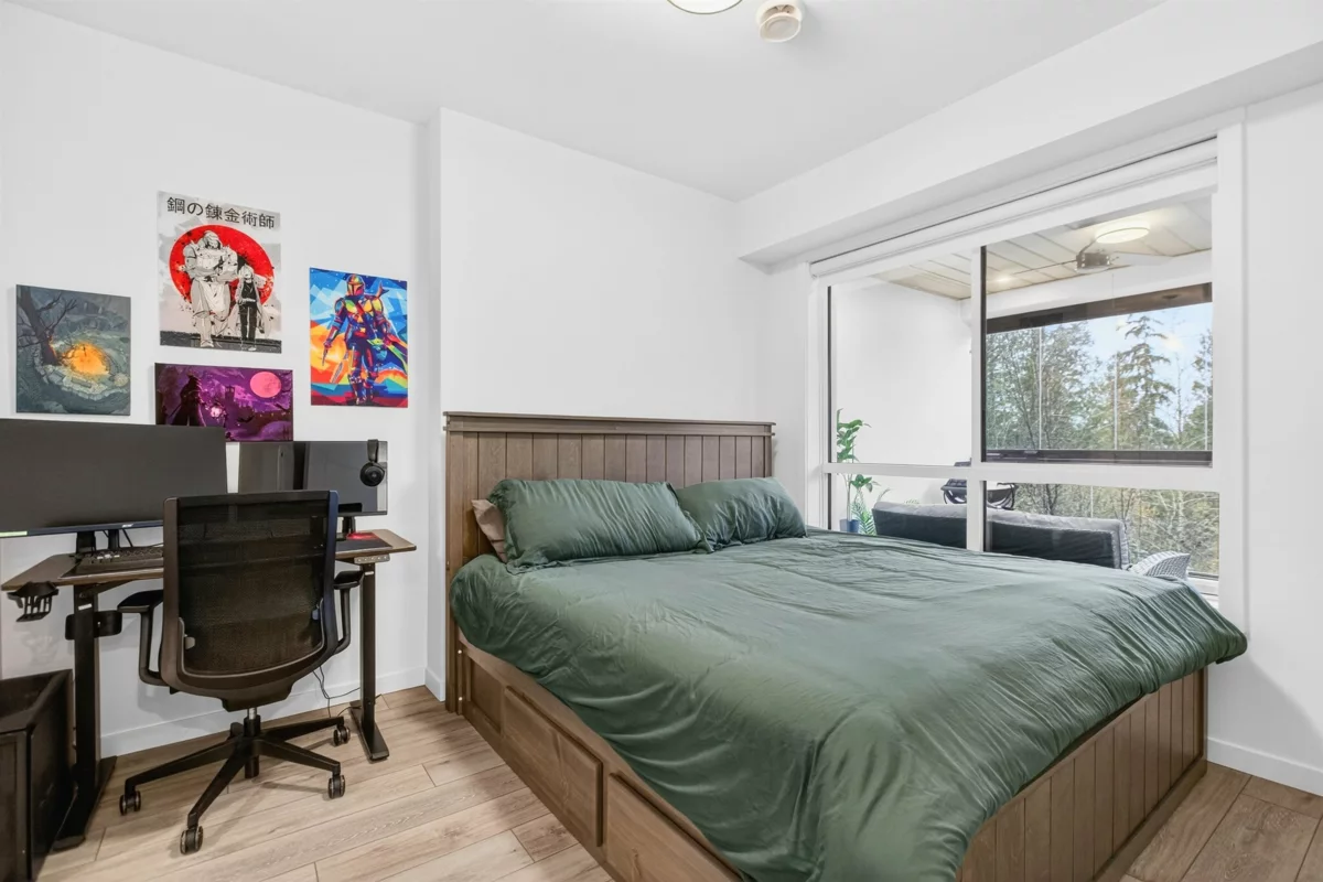 Walk-In Closet Photo of 115 11641 227 Street, Maple Ridge, BC