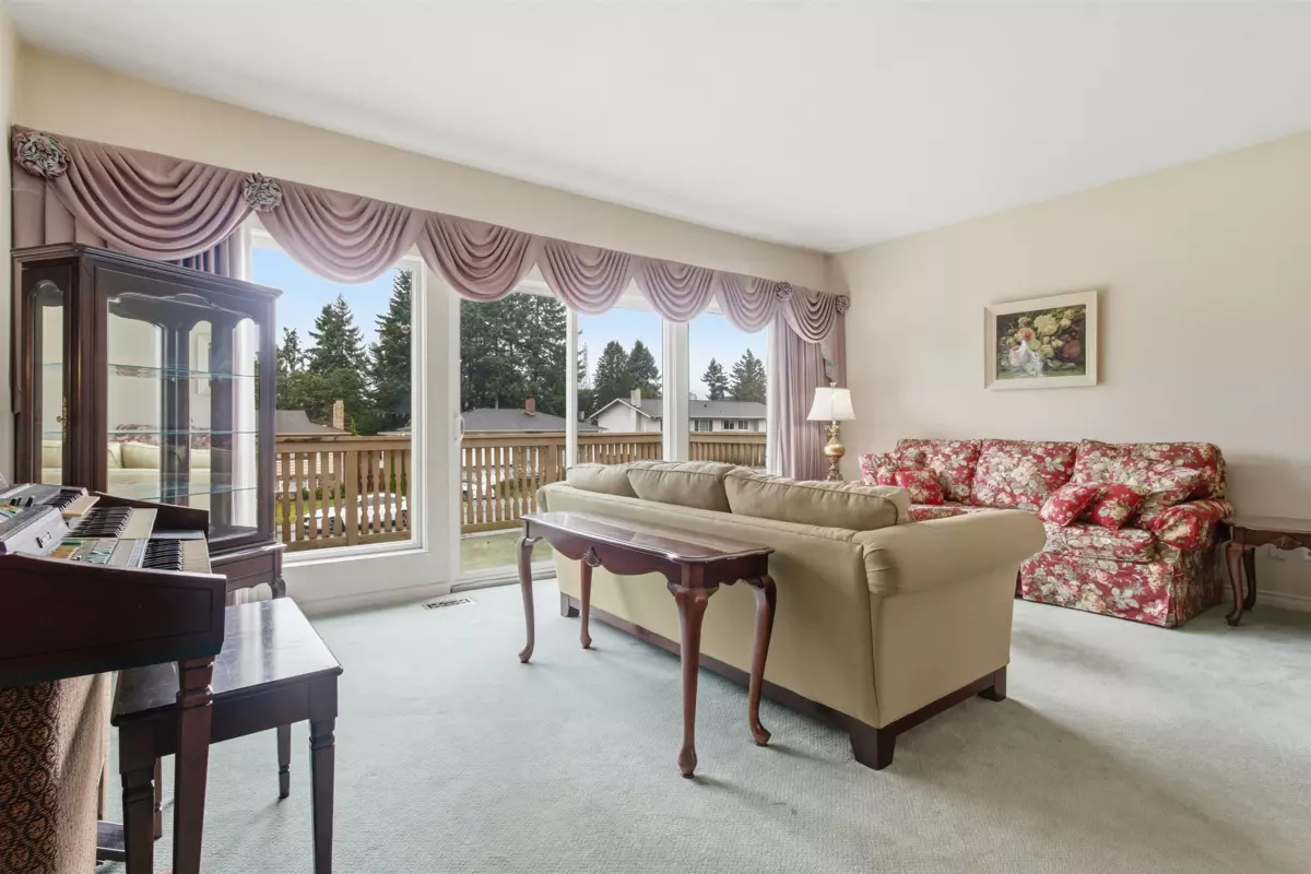 Dining Area Photo of 8803 Delwood Drive, Delta, BC