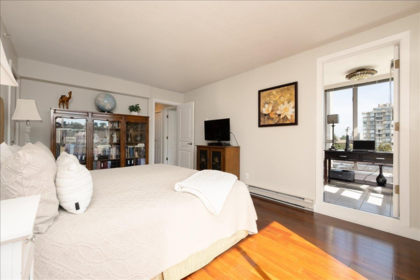 Powder Room Photo of 802 1405 W 12th Avenue, Vancouver, BC